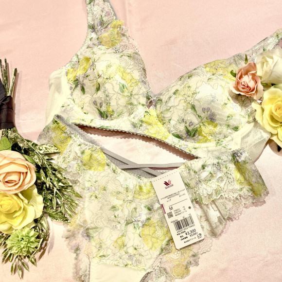 《待望の♡》ノンワイヤー 重力ケアブラ入荷致しました！