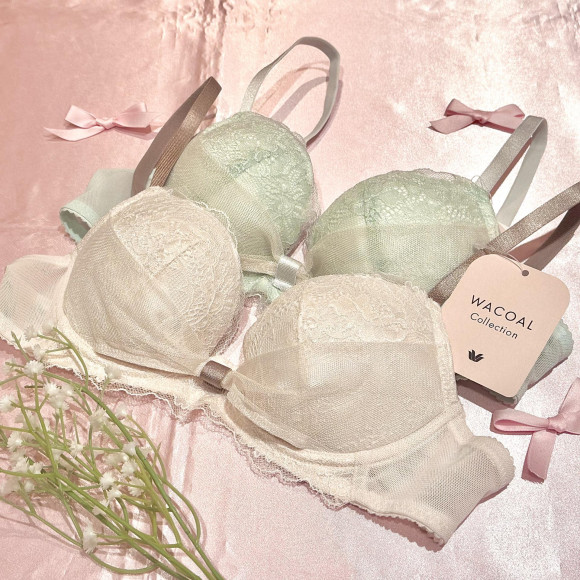 《ティーンにオススメ☆》ファーストリボンブラ入荷しました！