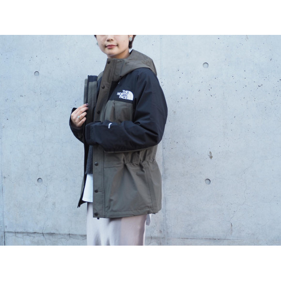 THE  NORTH FACE MOUNTAIN LIGHT JACKET ニュートープ