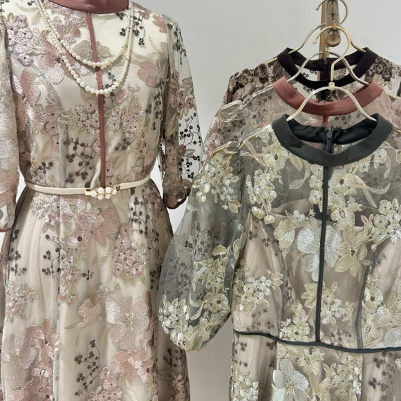 新作ドレスのご紹介