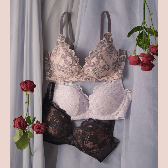 2/18(水)発売　【新色】ミラクルブラ　ピンクグレー