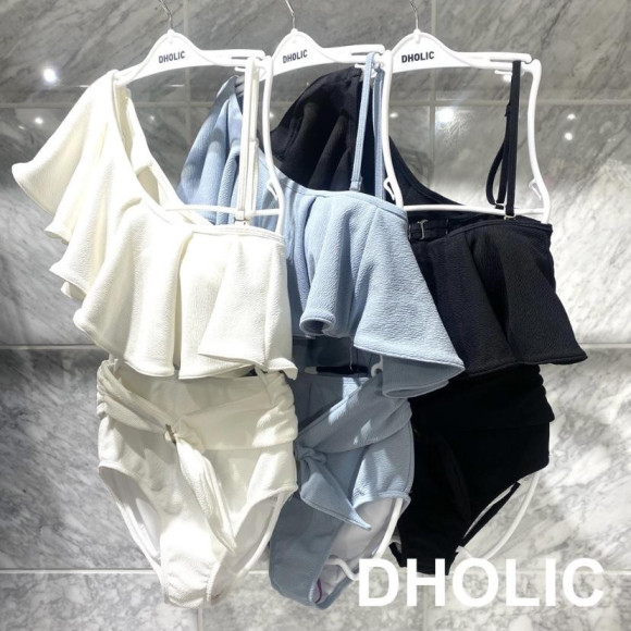 【新作】オンライン人気のビキニ入荷してます♪