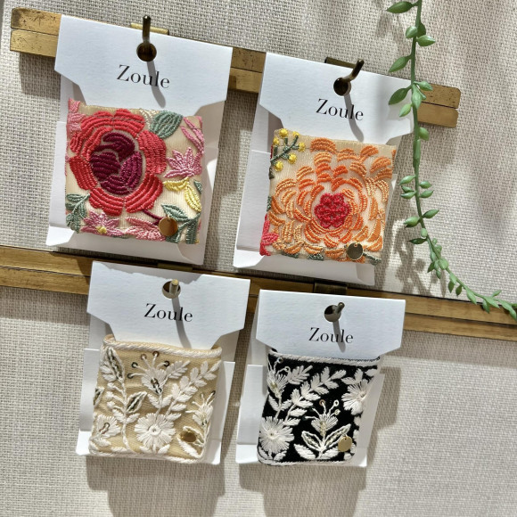 【新作】刺繍ポニーフック