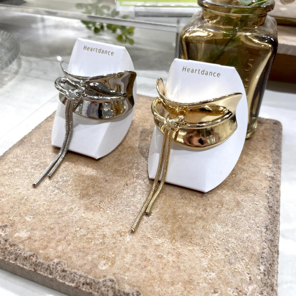 【新作】メタルフックポニー