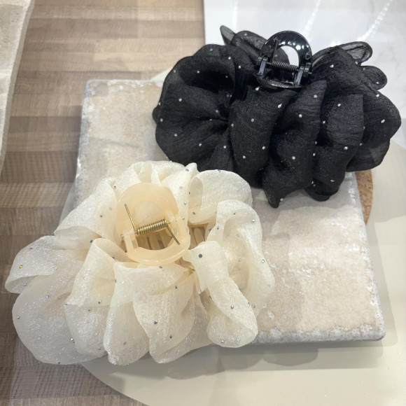 【再入荷】スタッズ付き生地バンス