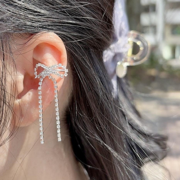 【人気商品】リボンイヤカフ