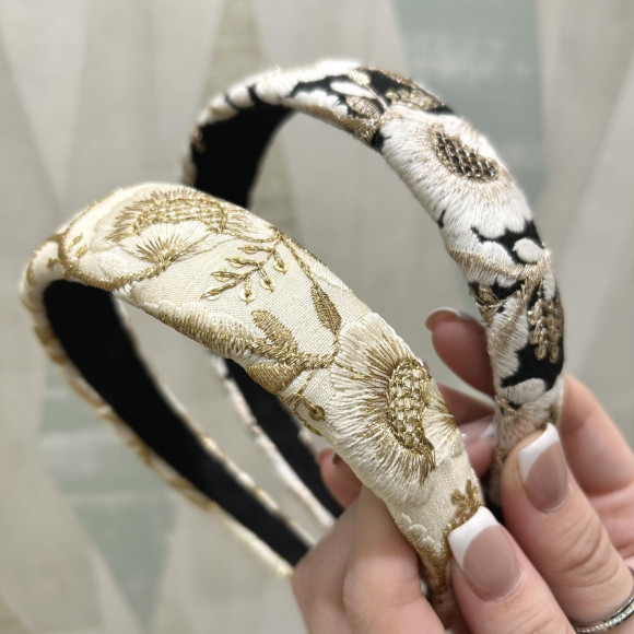 新作刺绣喀秋莎