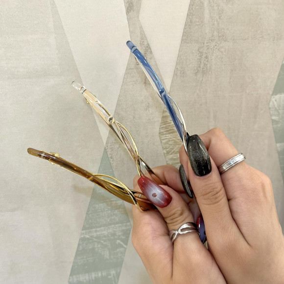 Notice Clear × Metal Nuance Valletta