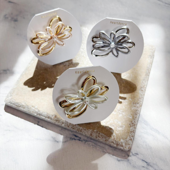 【推荐】珍珠花胡克小马