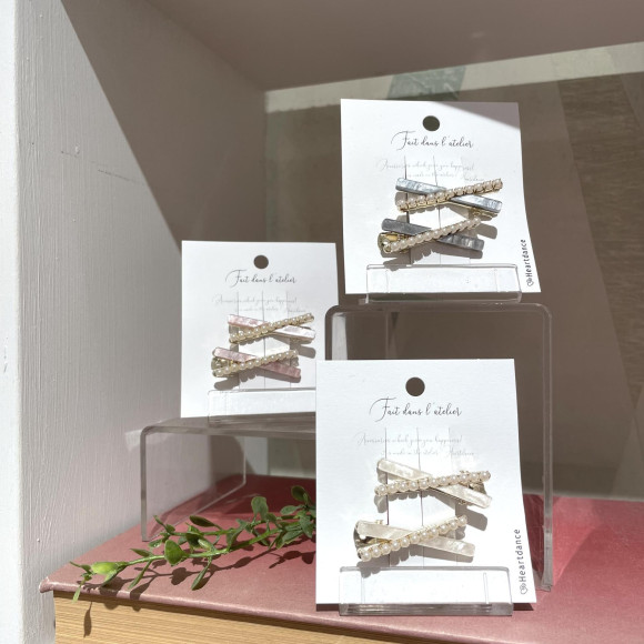 NEW Cross pearl set clip