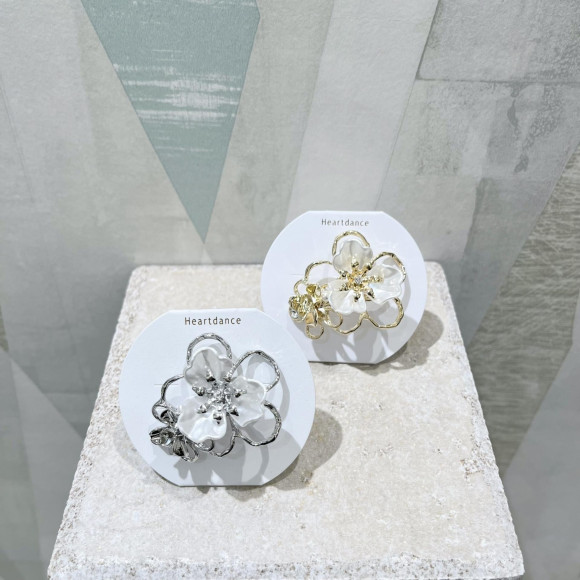 【おすすめ フラワーメタルフックポニー】