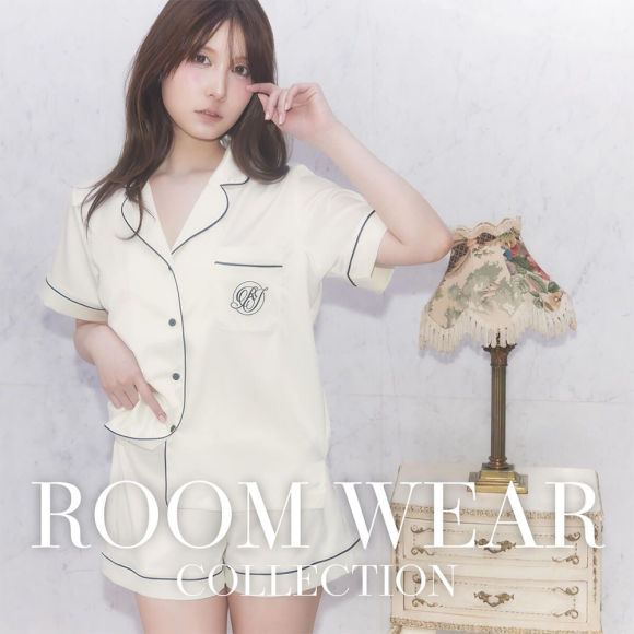 サテンシャツ新色発売