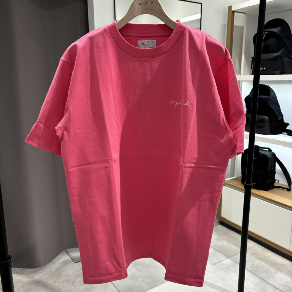 【新色】胸元ロゴTシャツ