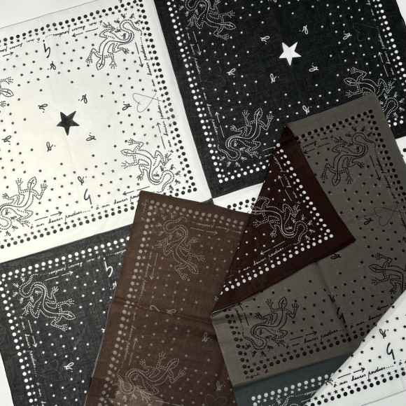 【SALE】マルチカラーバンダナスカーフ