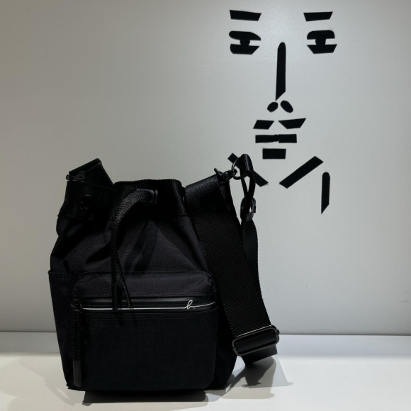 【SALE】巾着ショルダーバッグ