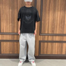 トップスはダンケシェーンのTシ...