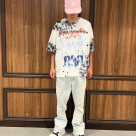ダンケシェーンのTシャツを着ま...