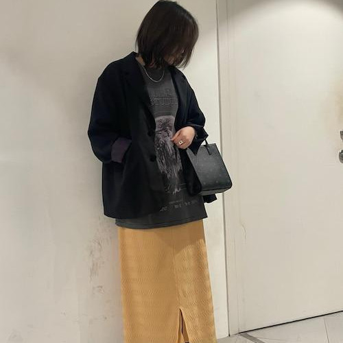 色褪せた風合いとダメージ加工が...