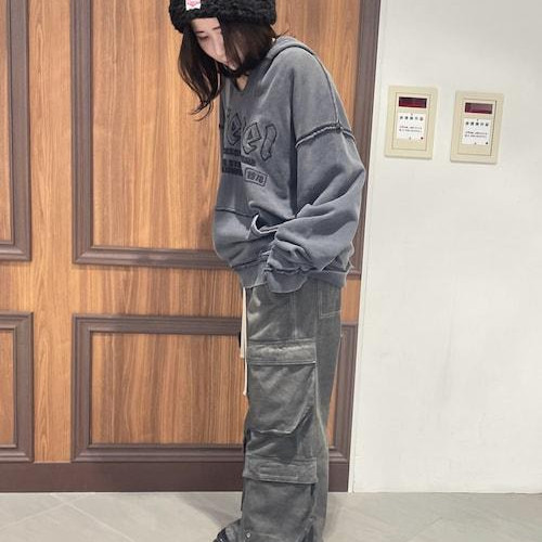 フレアワイドシルエットがトレン...