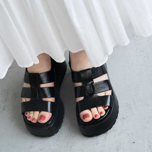 【LE TALON】田久保夏鈴さんコラボシューズ