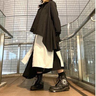 〘 Dr.Martens 〙人気商品のこりわずか！