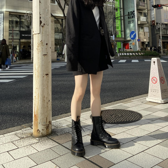 〘 Dr.Martens 〙1490 バックジップブーツ