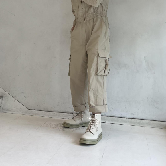 〘 Dr.Martens 〙★2023 SS新作★  25歳以下のお客様10%OFF対象商品