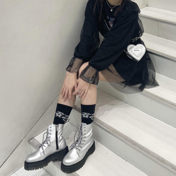 メタリックな厚底ブーツ☆JADON