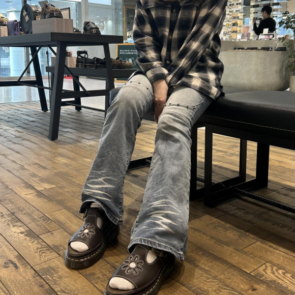 ♡꽃 디자인이 귀여운 브라운 샌들♡