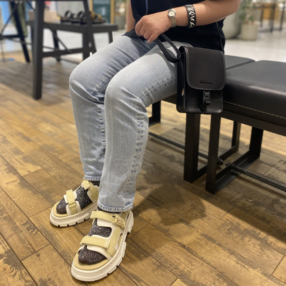 ！! ！Forster II ที่สดชื่นในสไตล์เทศกาลหน้าร้อน ☆ลุกไหม้ที่ OFF WHITE กันเถอะ!