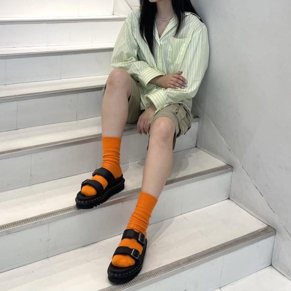 轻松愉快地在附近散步☆☆MYLES☆☆黄色和白色,你是哪个派?？