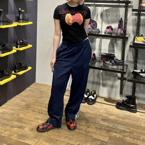 大受欢迎的3洞鞋中有新作品登场!!！