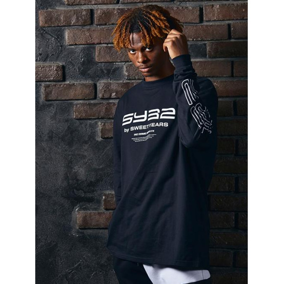 LOOSE SILHOUETTE ACTIVE LOGO L/S TEE