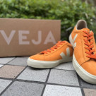 【VEJA/ヴェジャ】春にぴったり！色鮮やかなシューズでおでかけをしてみませんか♪