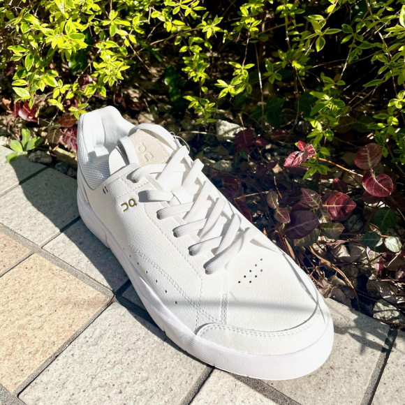 【On / オン】ゴールドロゴがカッコイイ…！