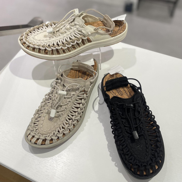 【KEEN/킨】UNEEK 유니섹스 샌들 소개☆