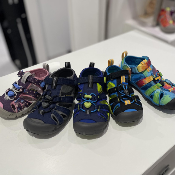 【KEEN/킨】수륙 양용 키즈 샌들의 소개☆