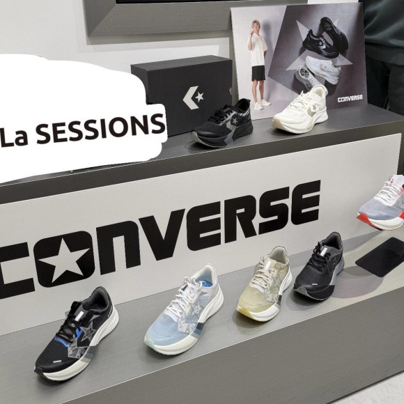 【CONVERSE / コンバース】話題のコラボレーションモデル！