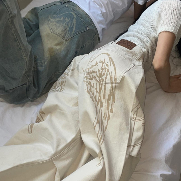 Feathers are points! ︎Fancy Club *·̩͙꒰ঌ໒꒱·̩͙⋆.*