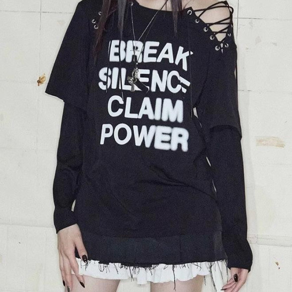 チラッと肩見えがお洒落です.｡.:*☆【NOTKNOWING】