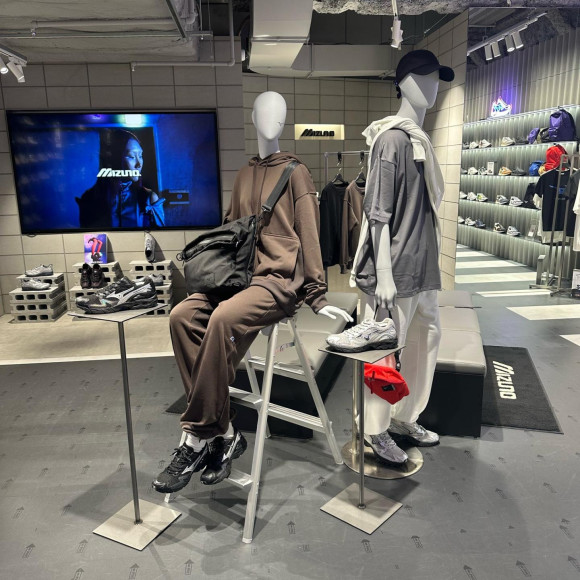 [การรับสินค้า 25AW ผลงานใหม่]