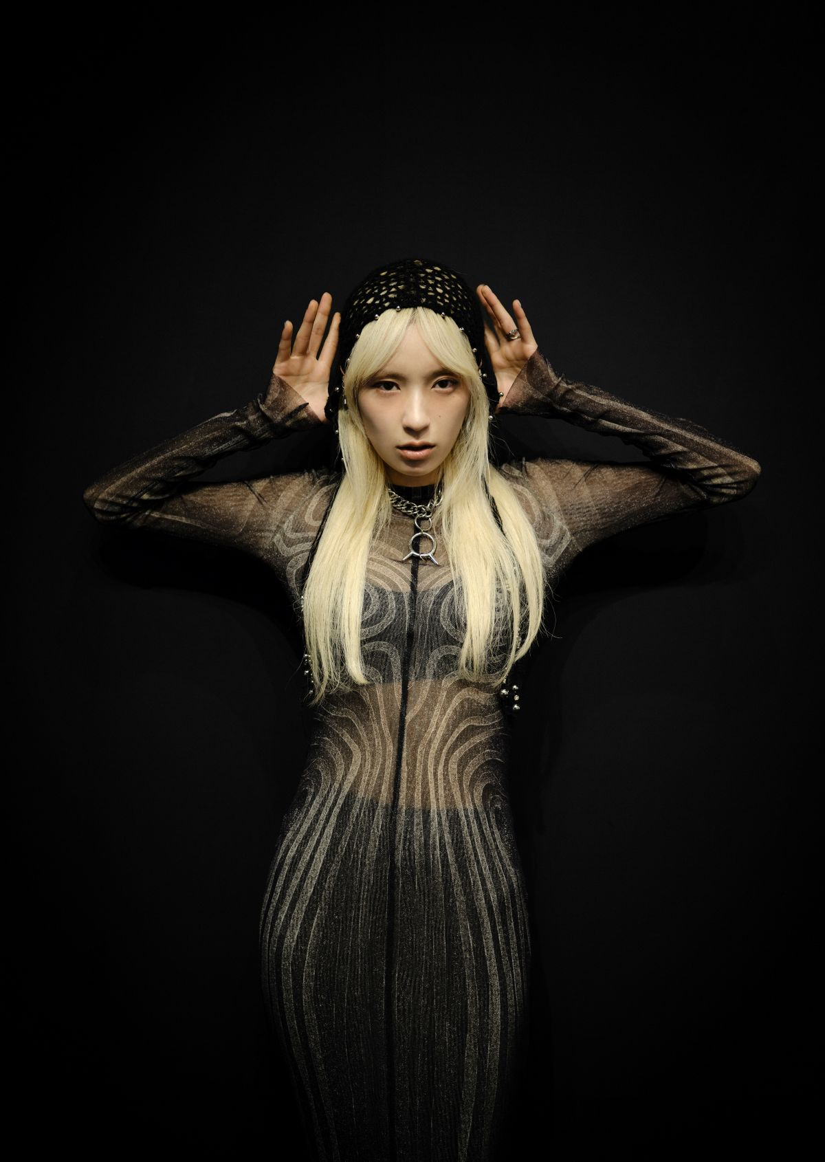 Interview ZOMBIE-CHANG｜“今の感情”が赴くまま、全力で表現する。10周年を迎えメイリンが今思うこと。