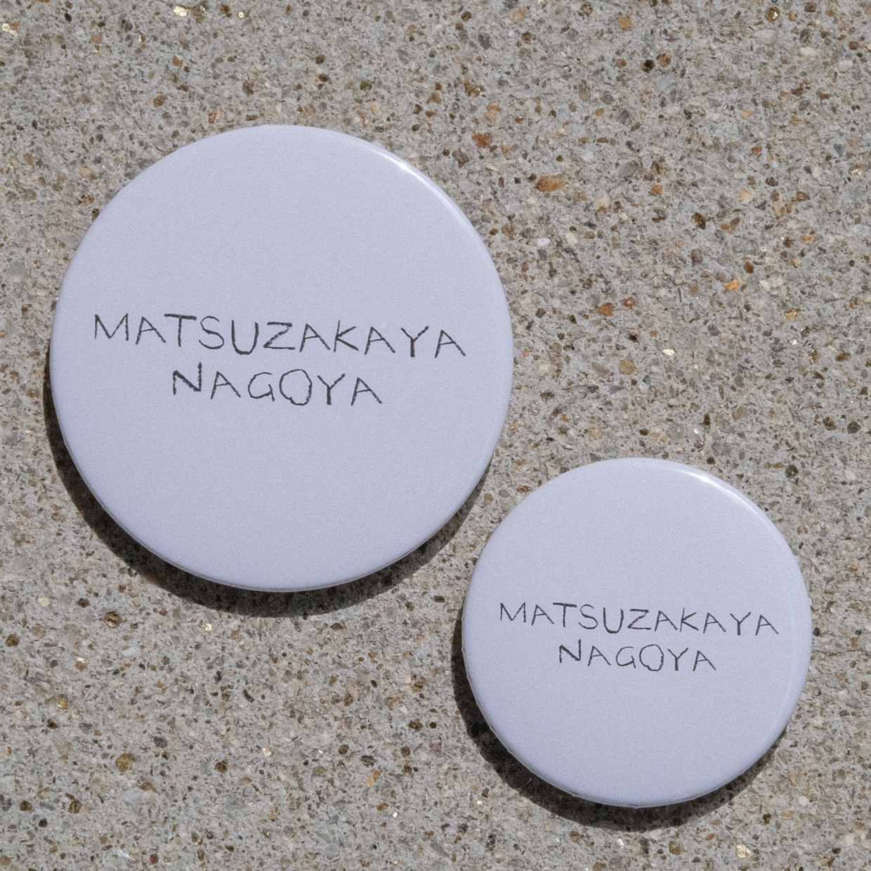 MATSUZAKAYA NAGOYA ロゴ缶バッジ　