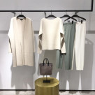 今年はKNIT×KNITのレイヤード。