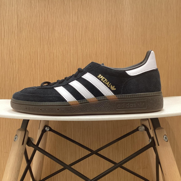 【adidas】 Trendy items are in stock!