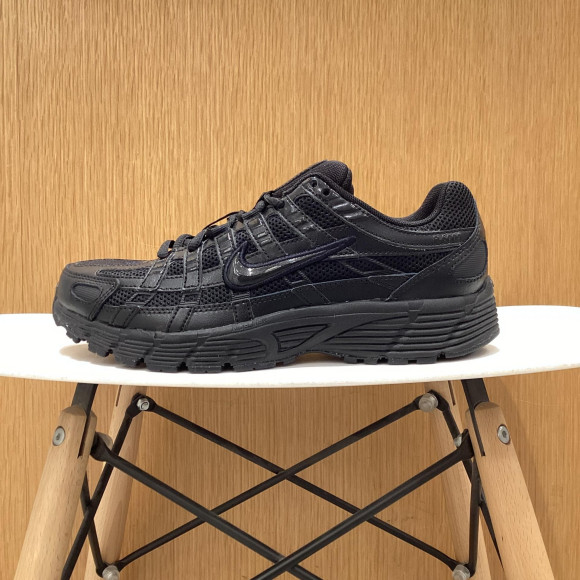 【NIKE】 It's a new color!