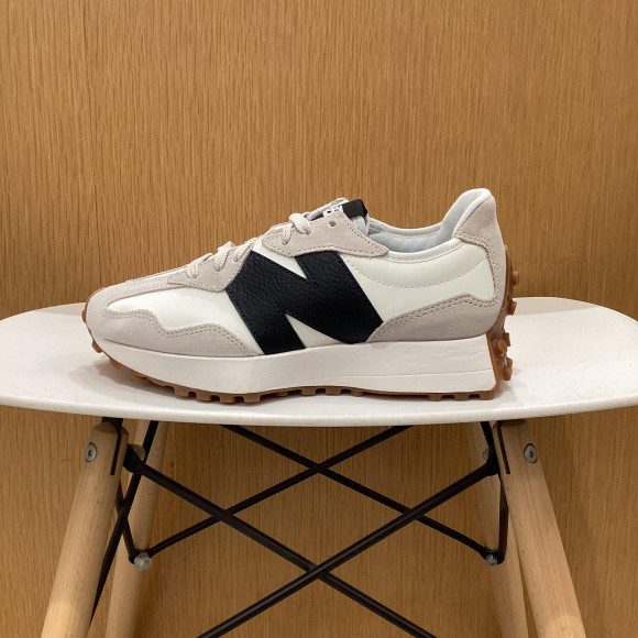 【Newbalance】 I want to have a pair this spring♪