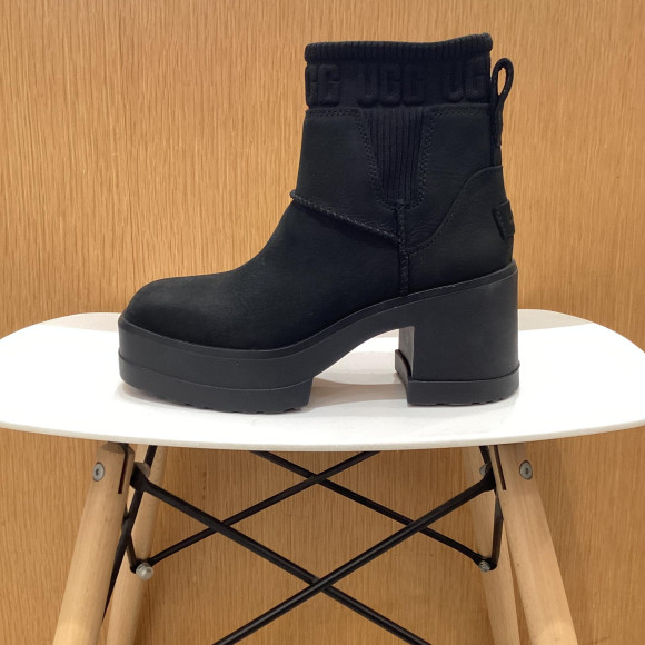 【UGG】 A pair of great successes at this time!