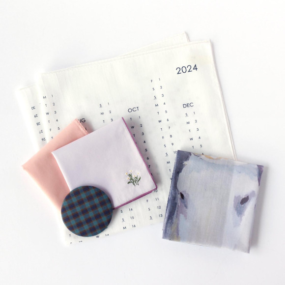 ■swimmie lucky bags are on sale.