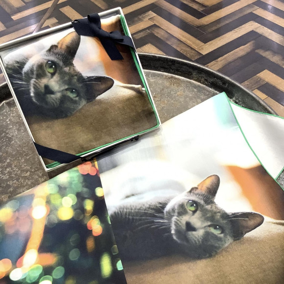 ◇Cat Handkerchief Blinking Eyes